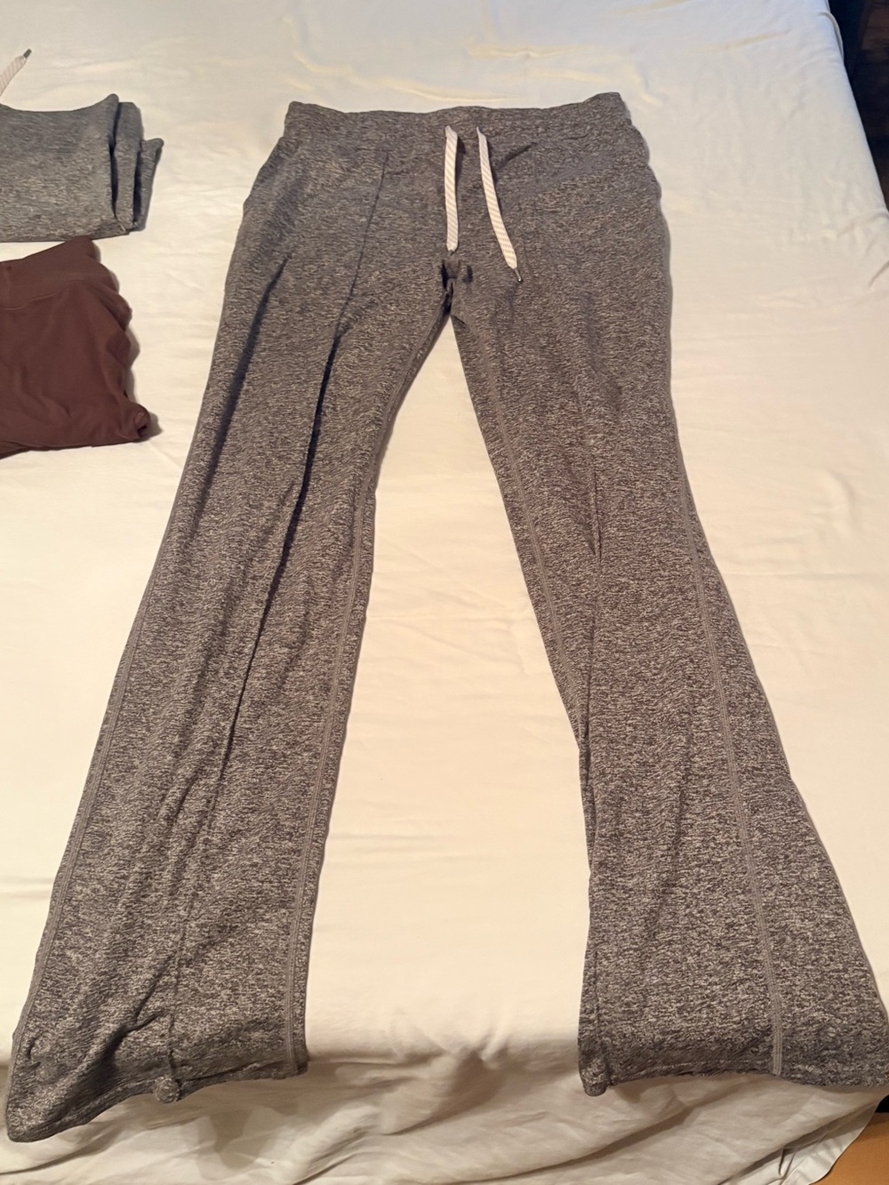 Vuori wide leg halo pants